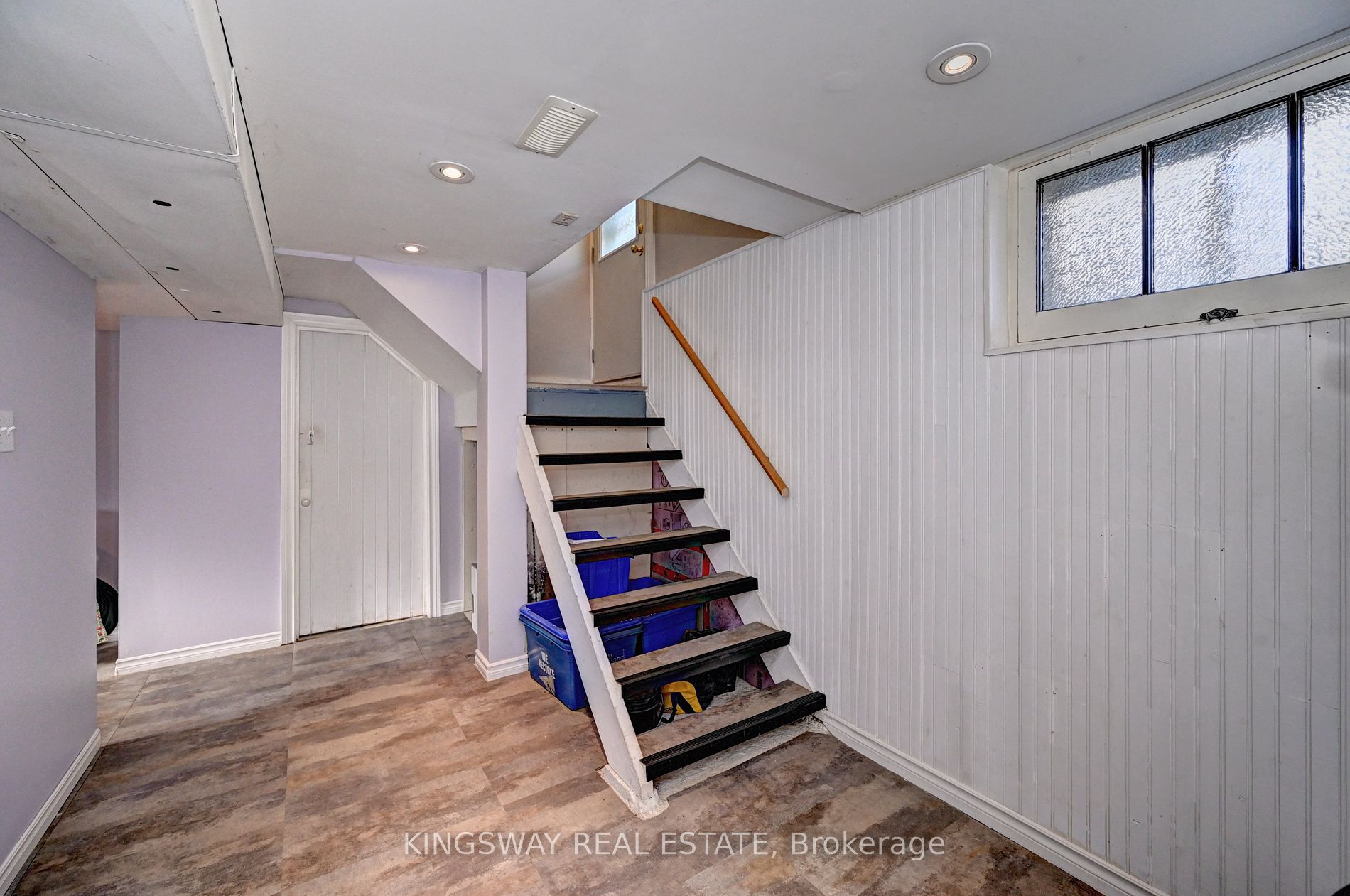 36 Portland St