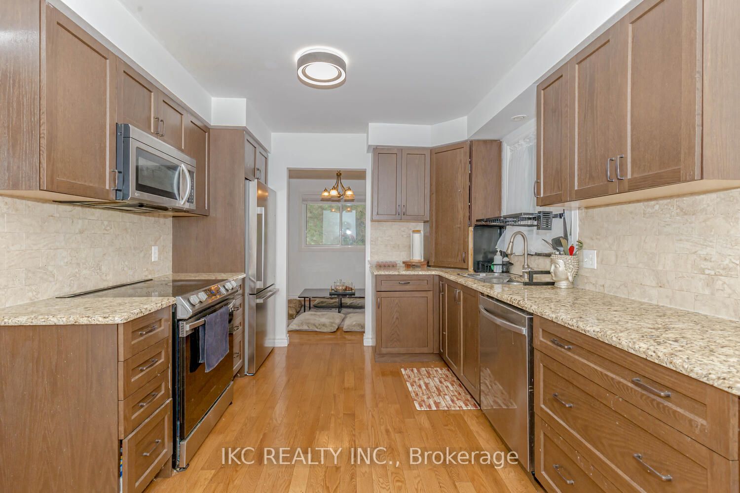 79 Ann St