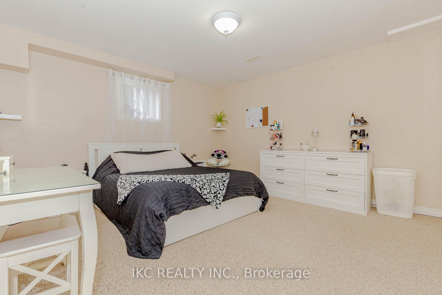 79 Ann St