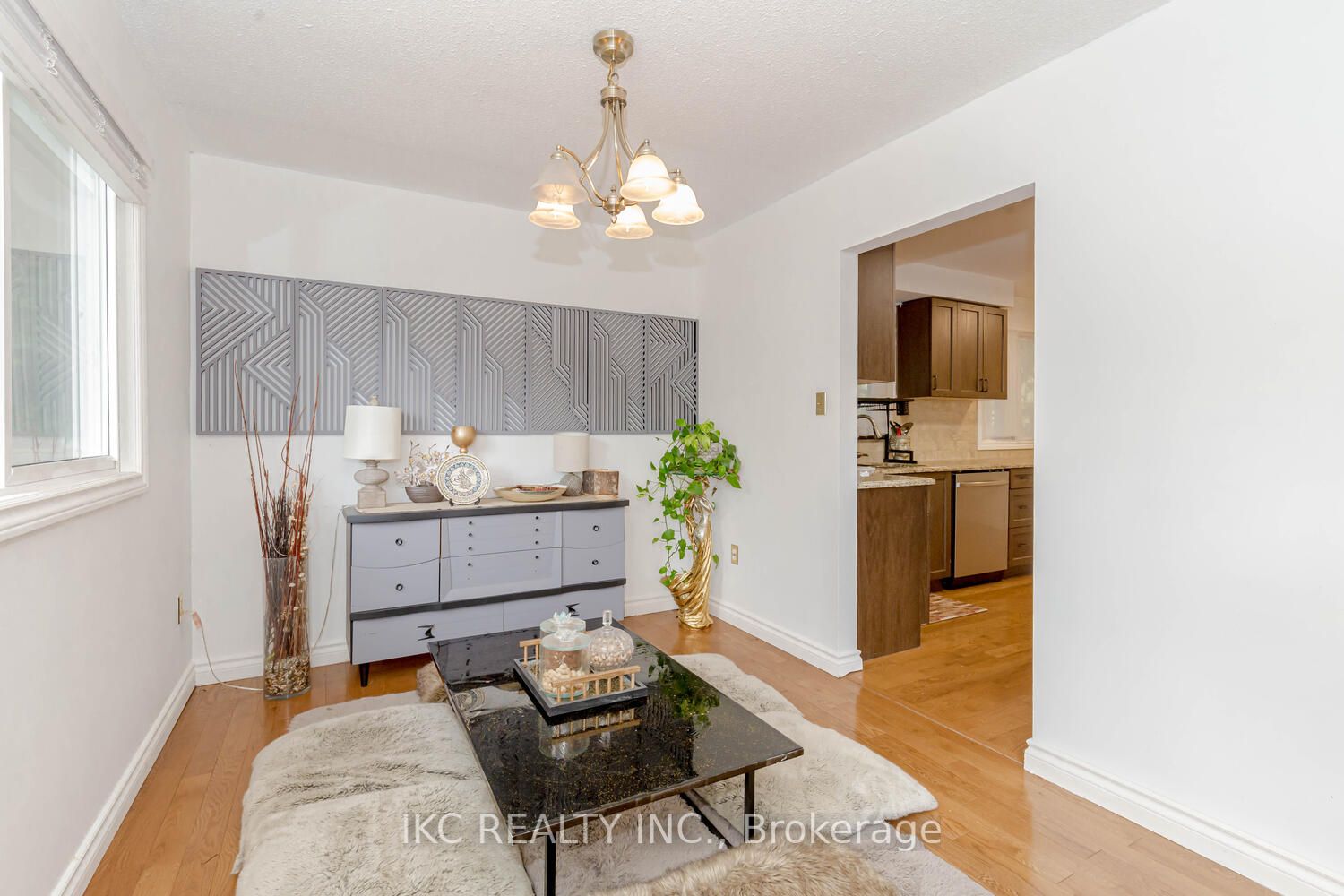 79 Ann St
