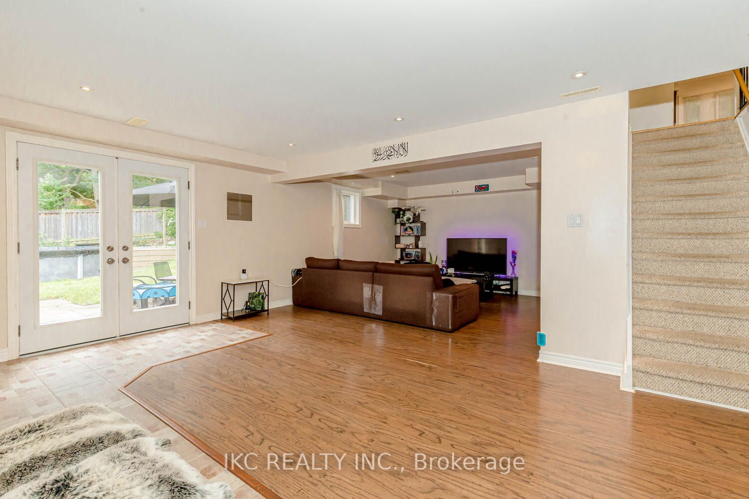 79 Ann St