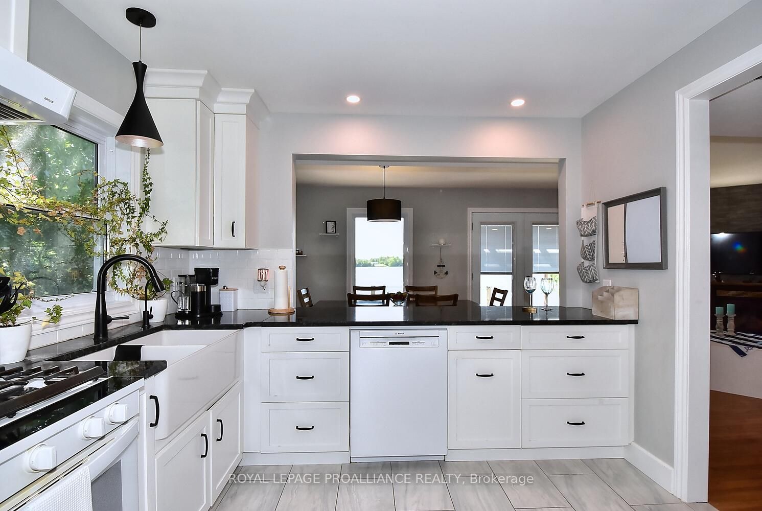 8 Parker Dr