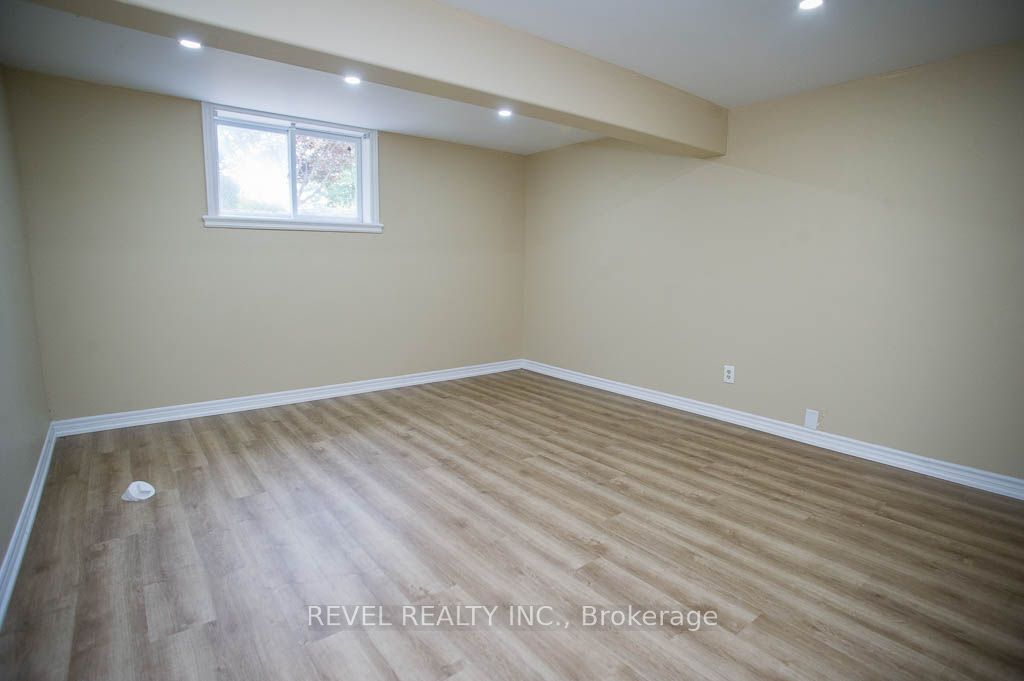 240 Johnson Rd