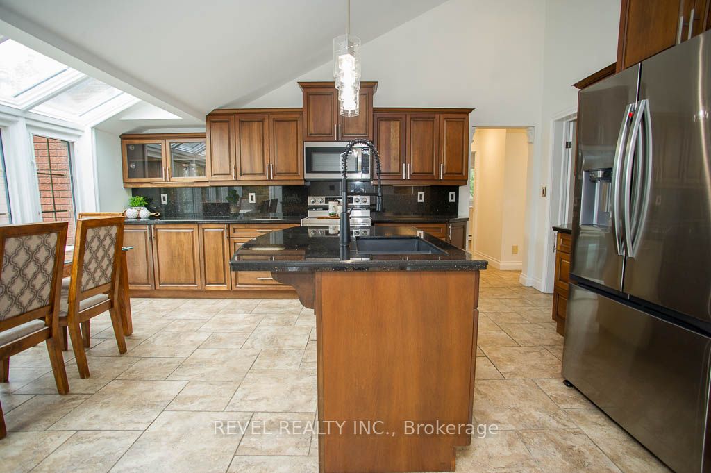 240 Johnson Rd