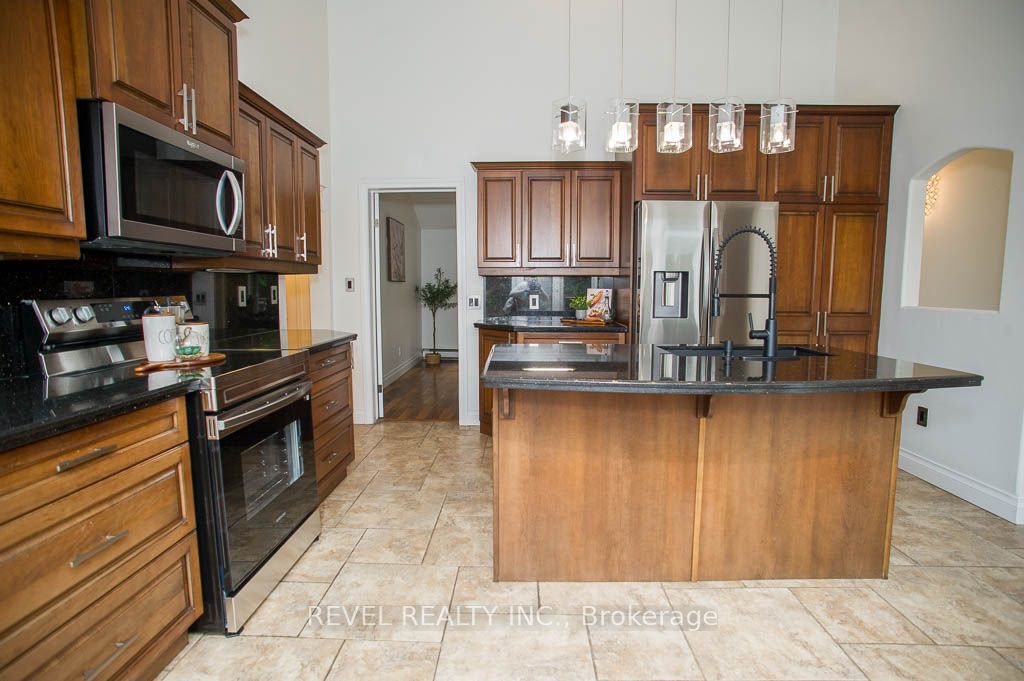 240 Johnson Rd