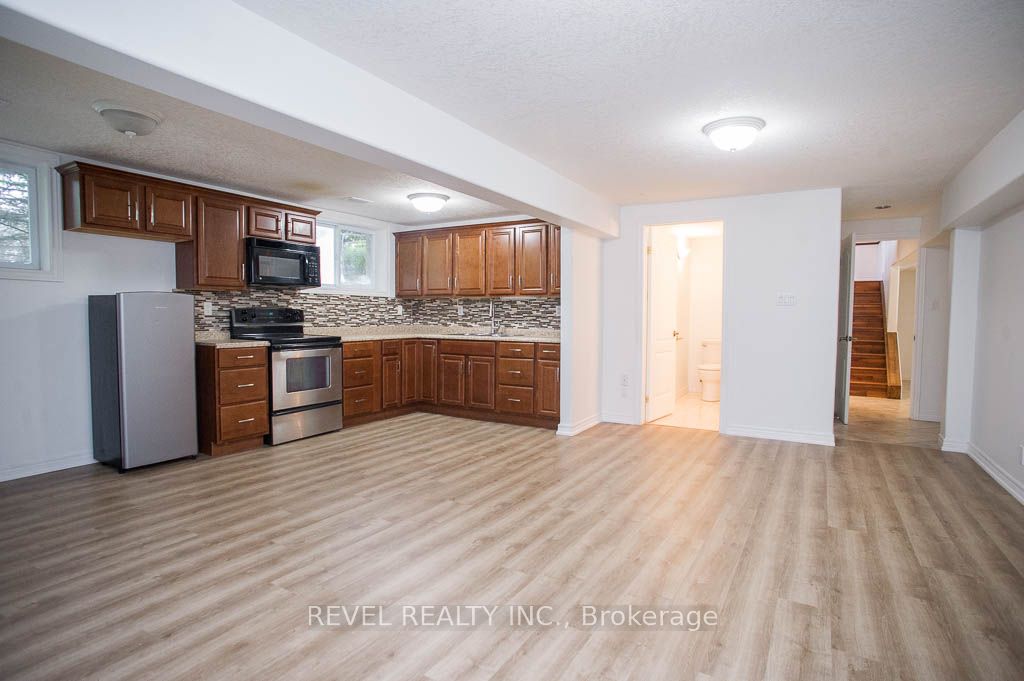 240 Johnson Rd