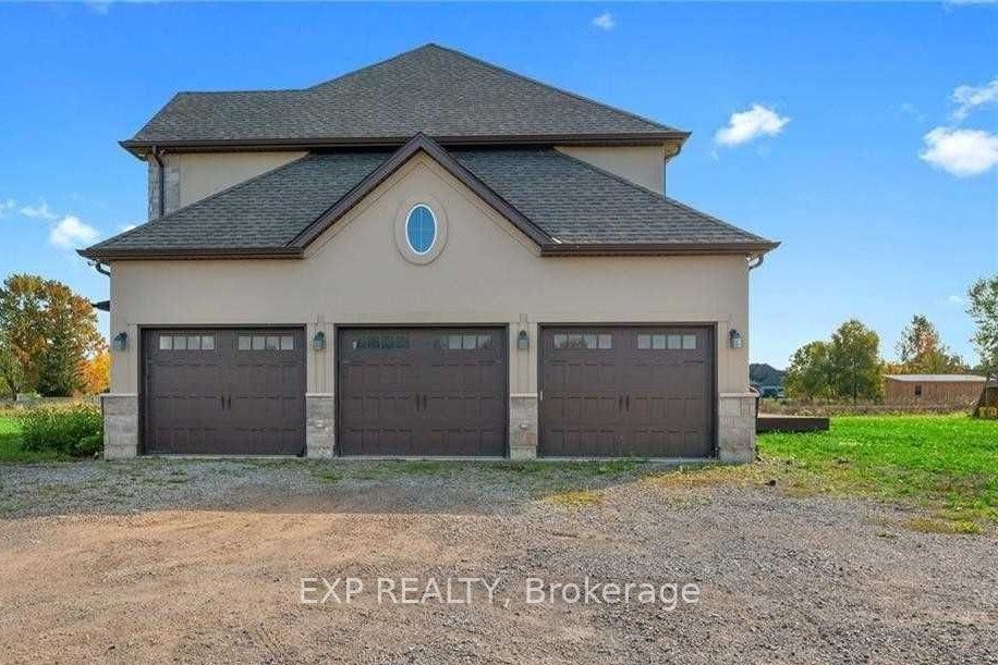 1527 Merrittville Highway