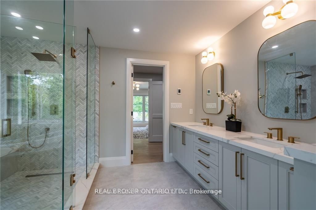 262 Robina Rd