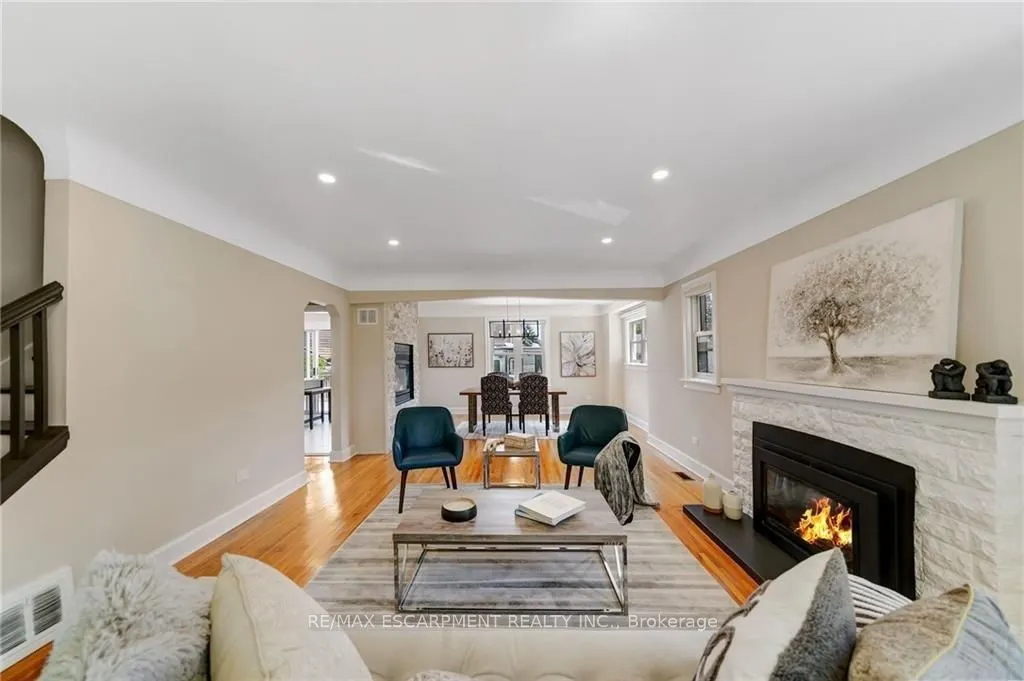 55 EAST 13TH St
