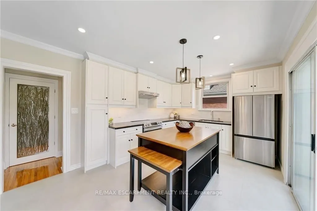 55 EAST 13TH St