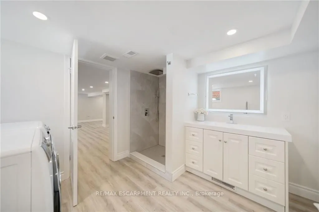 55 EAST 13TH St