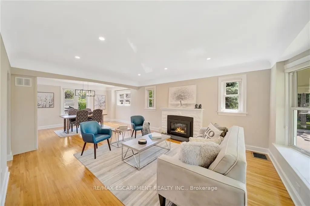 55 EAST 13TH St