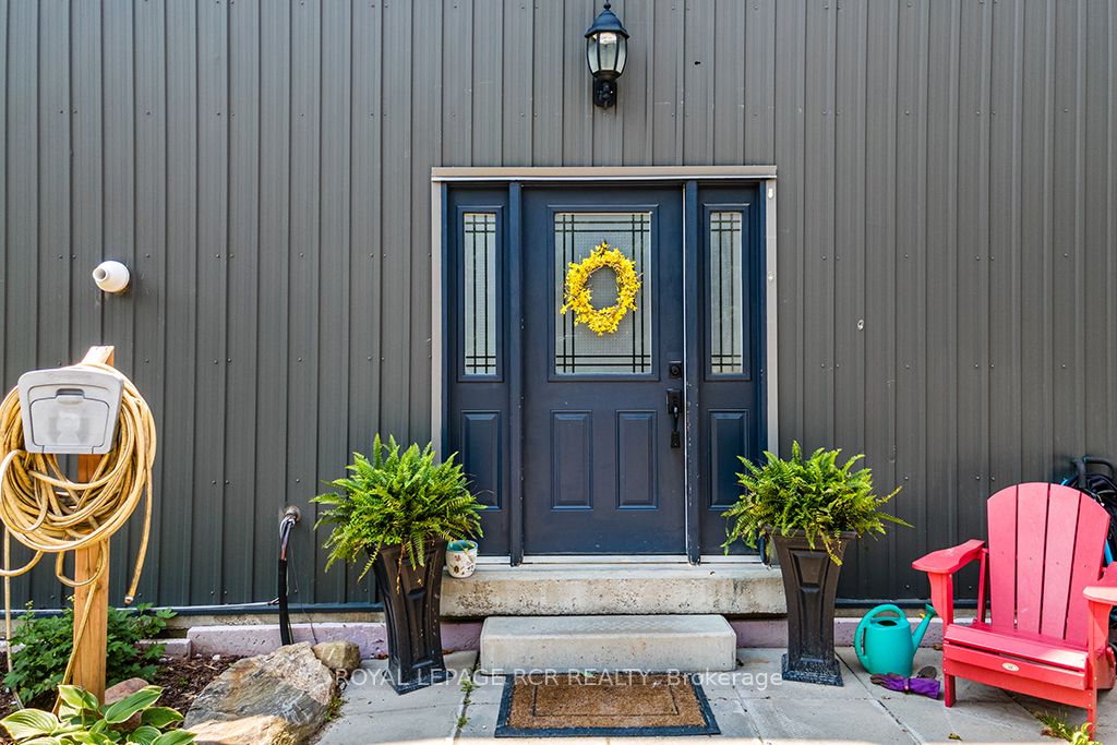 5680 Wellington Road 23