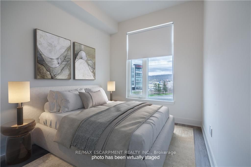 10 Windward Dr, #76