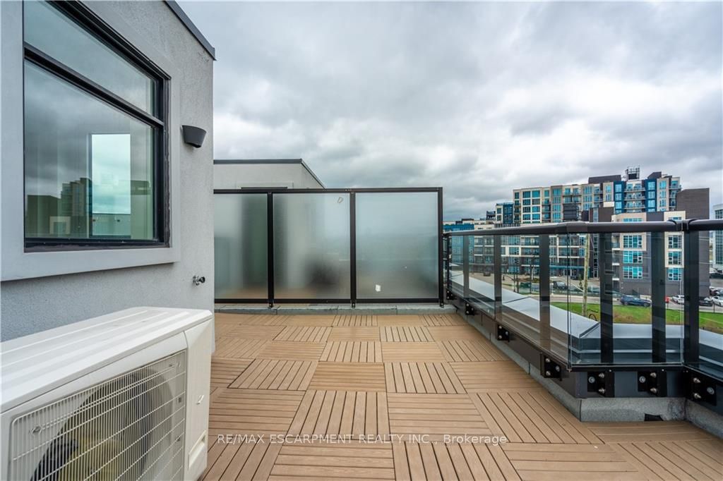 10 Windward Dr, #76