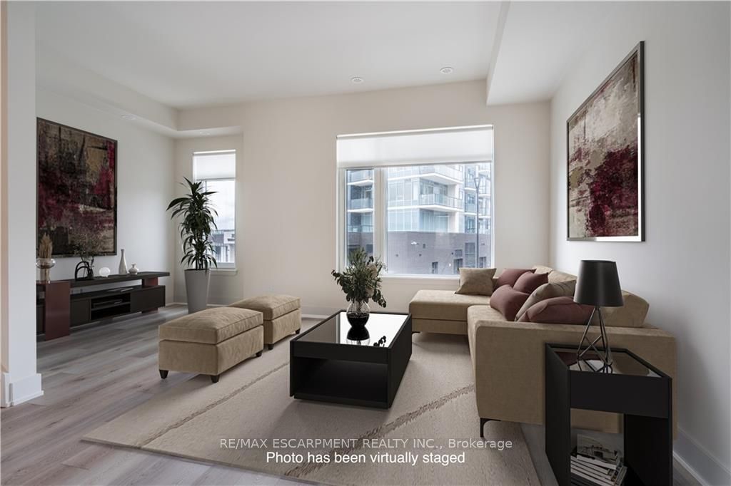 10 Windward Dr, #76