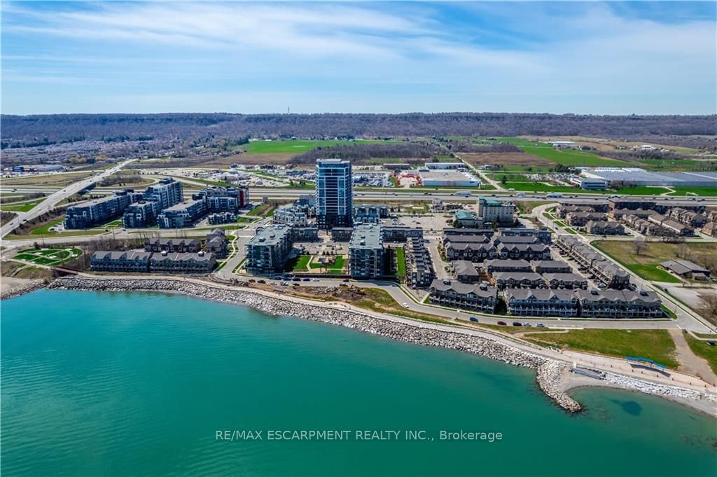 10 Windward Dr, #76