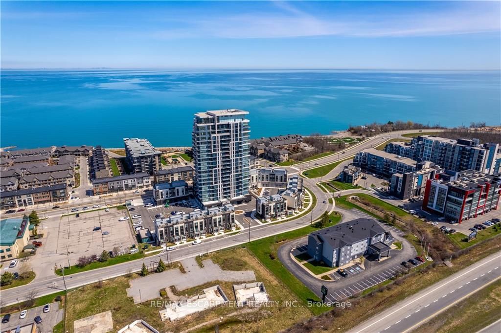 10 Windward Dr, #76