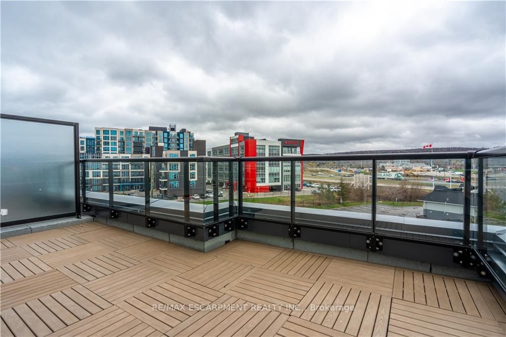 10 Windward Dr, #76