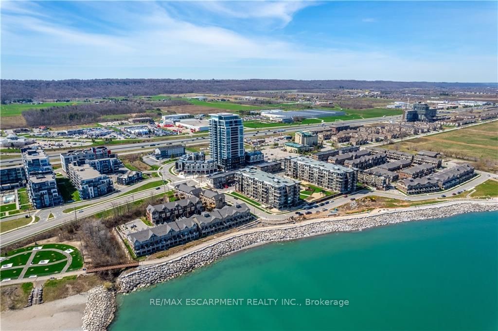 10 Windward Dr, #76