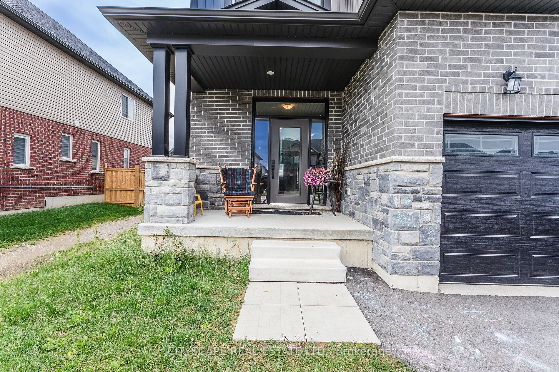 68 Davidson Dr