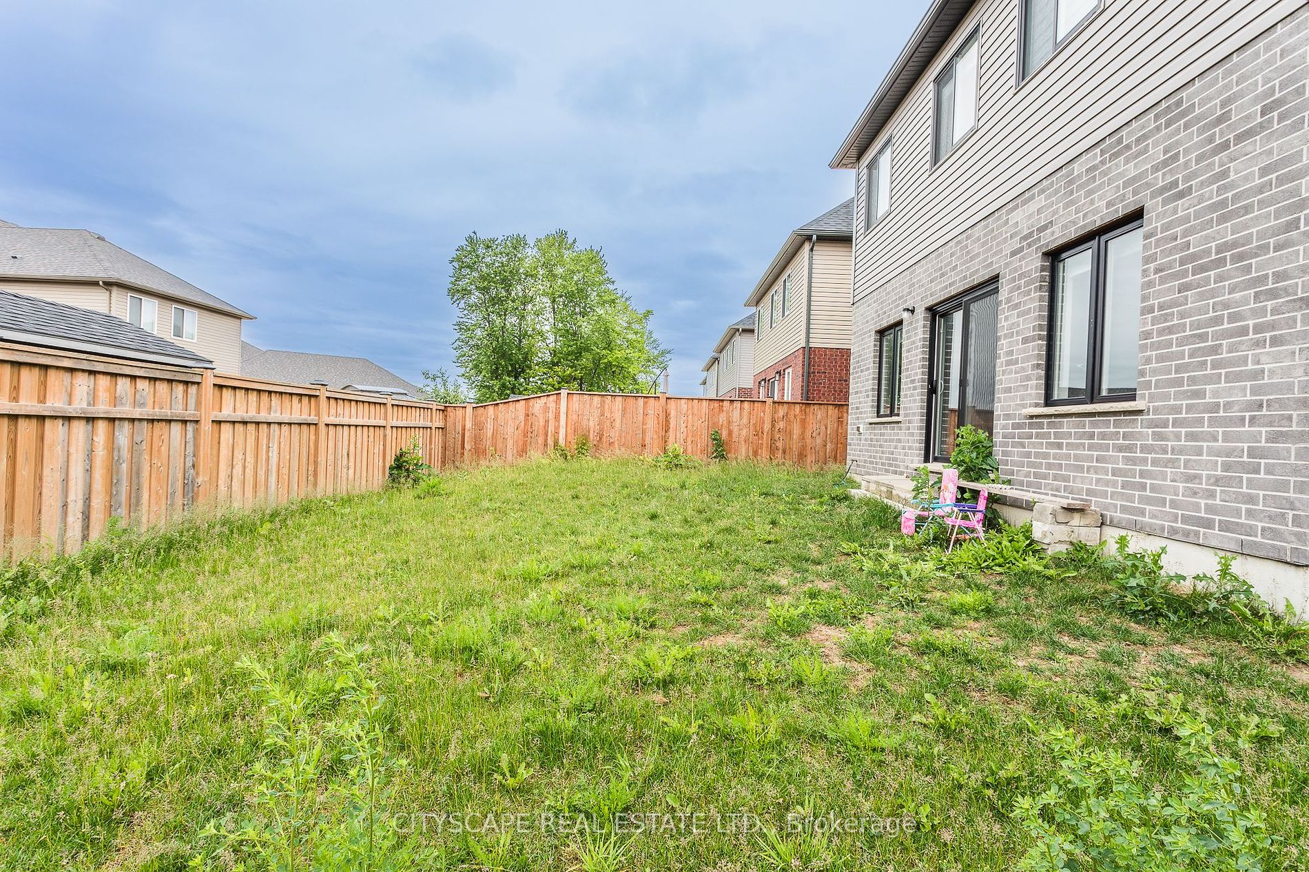 68 Davidson Dr
