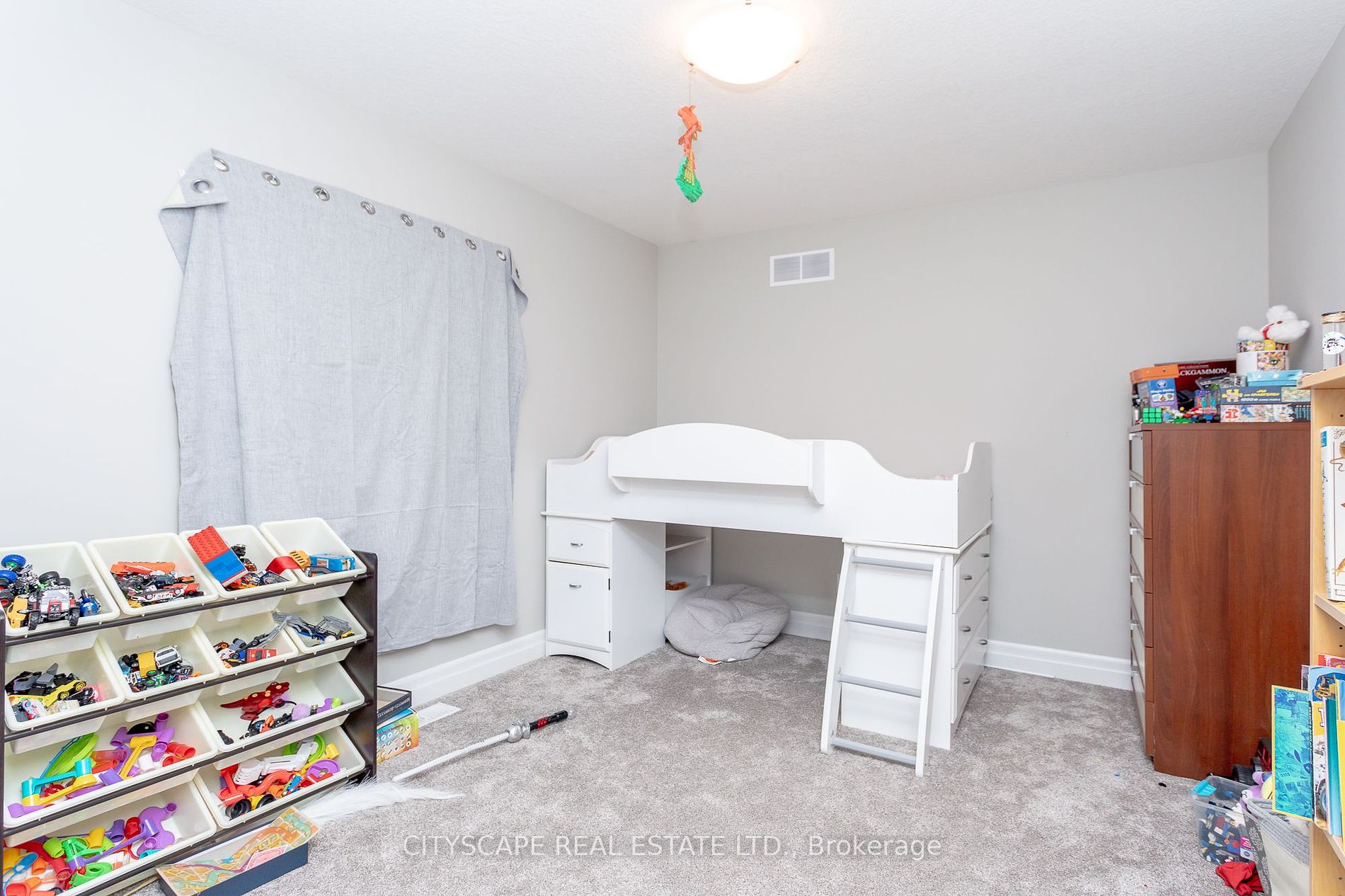 68 Davidson Dr