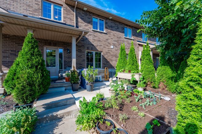 43 Kerman Avenue #9