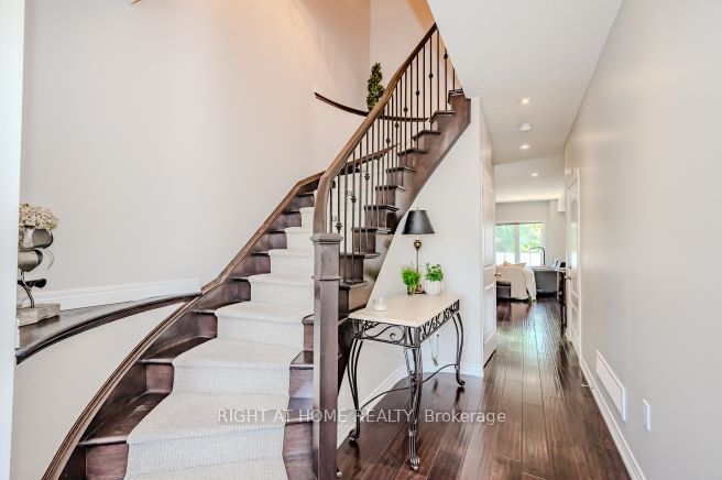 43 Kerman Avenue #9
