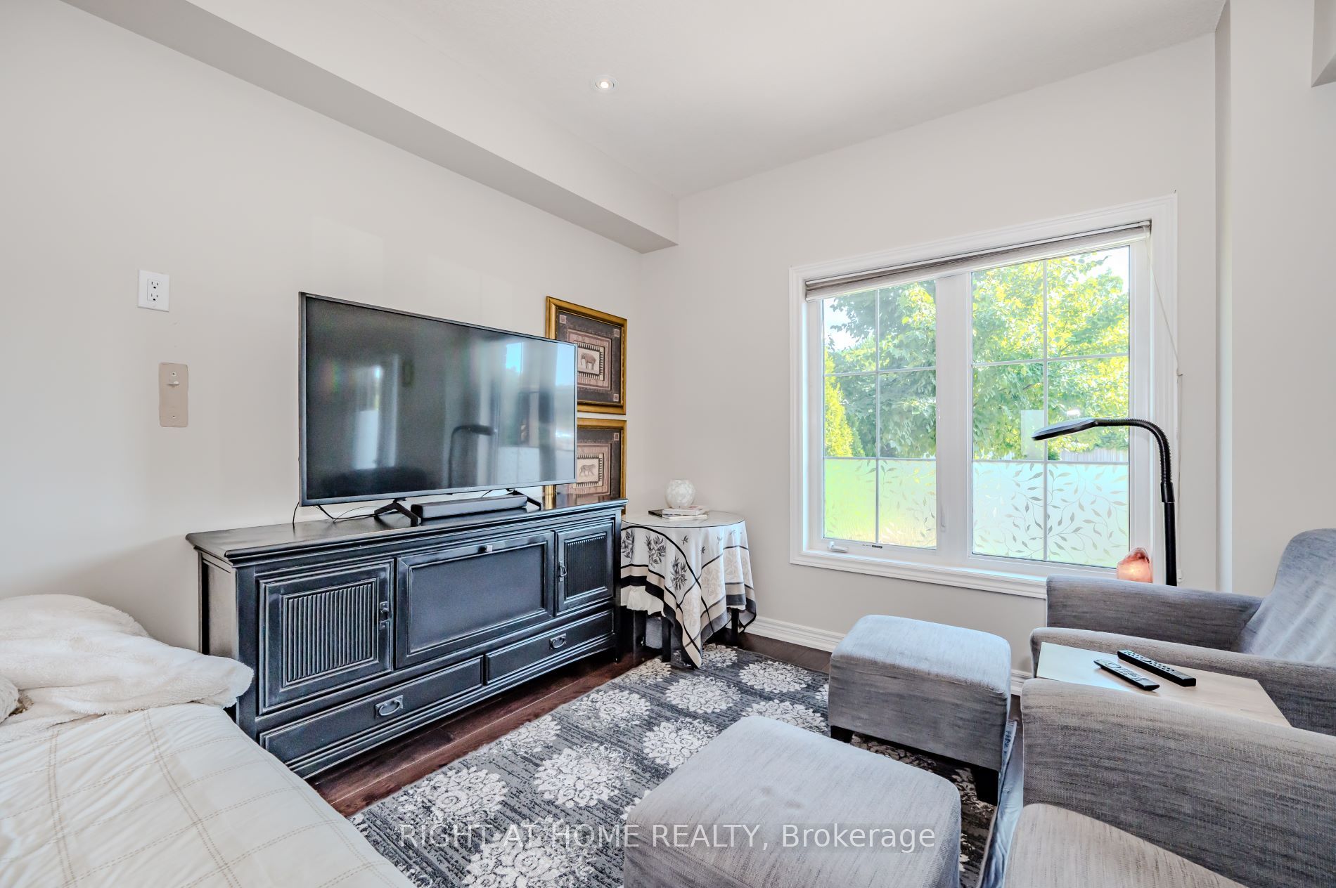 43 Kerman Avenue #9