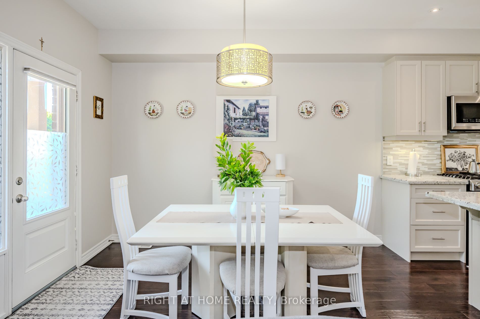 43 Kerman Avenue #9