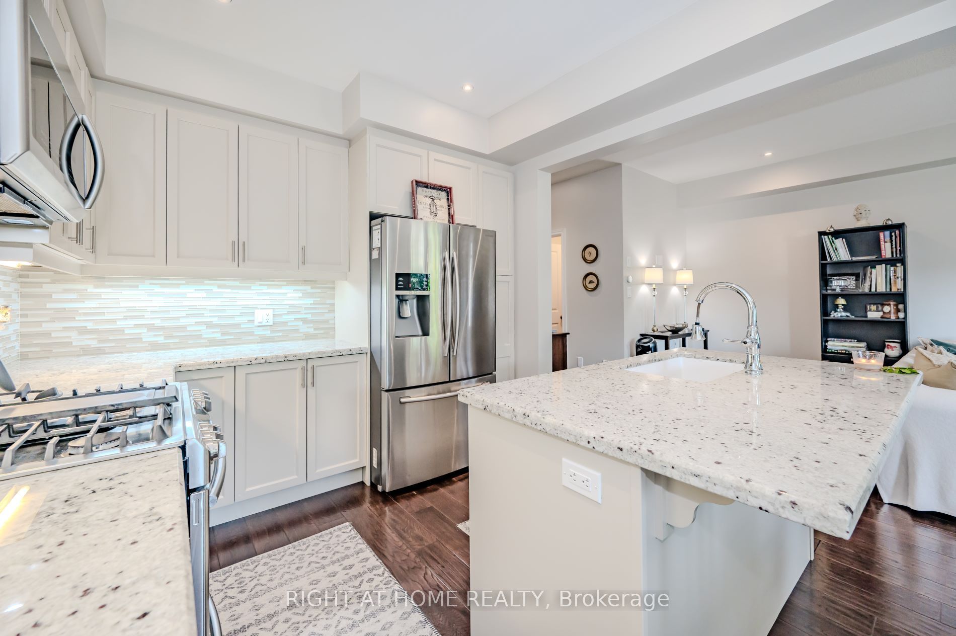 43 Kerman Avenue #9