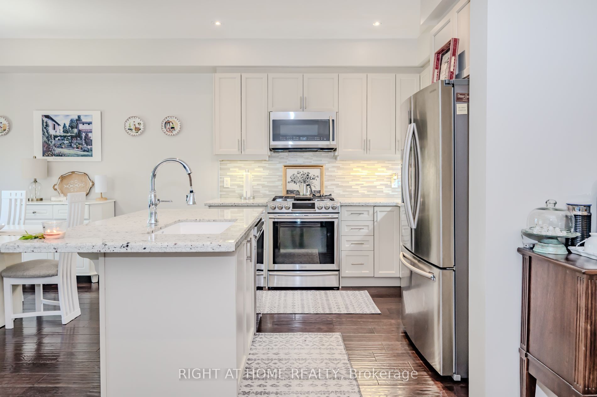 43 Kerman Avenue #9
