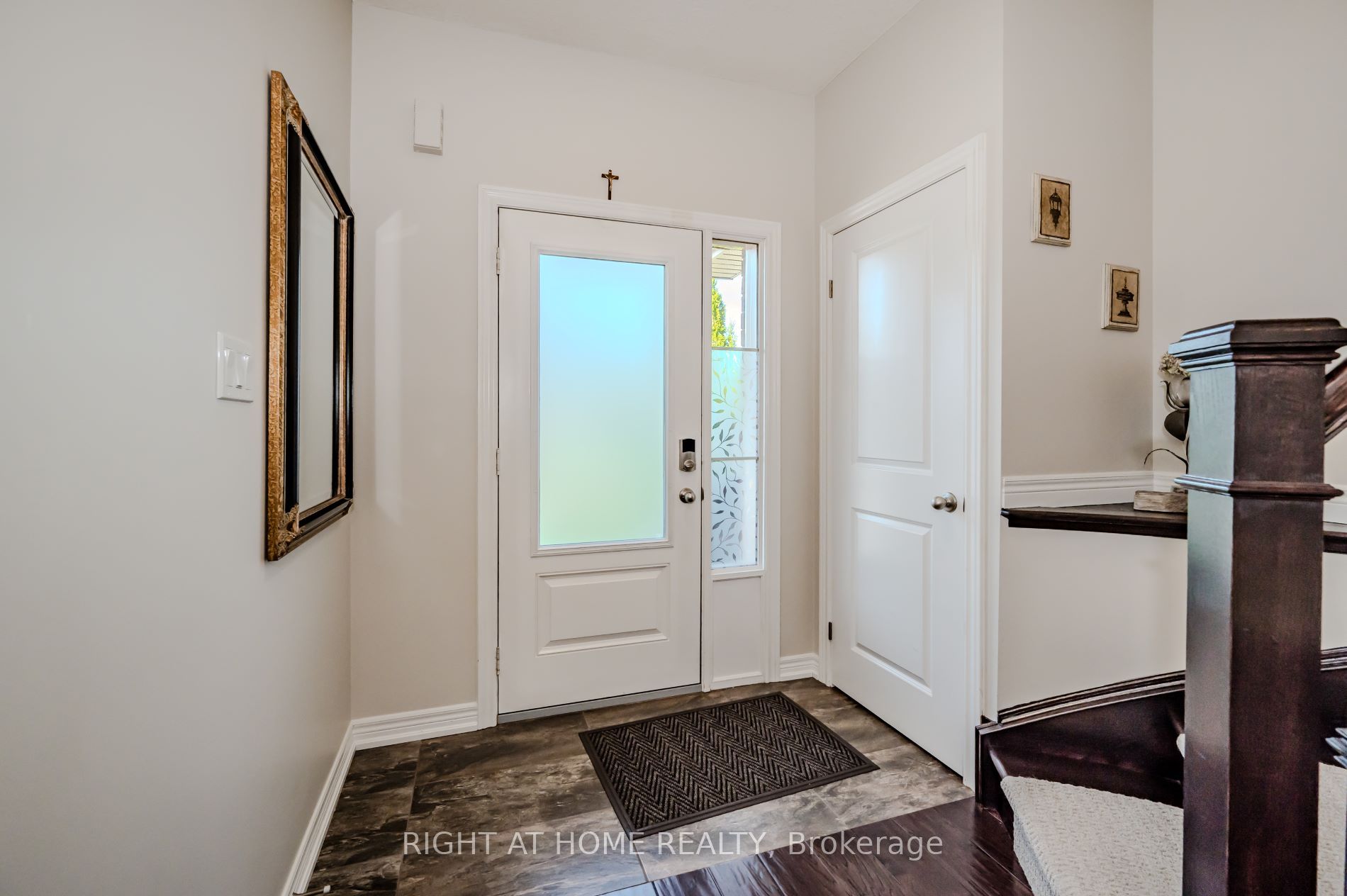 43 Kerman Avenue #9