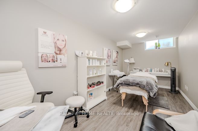 43 Kerman Avenue #9