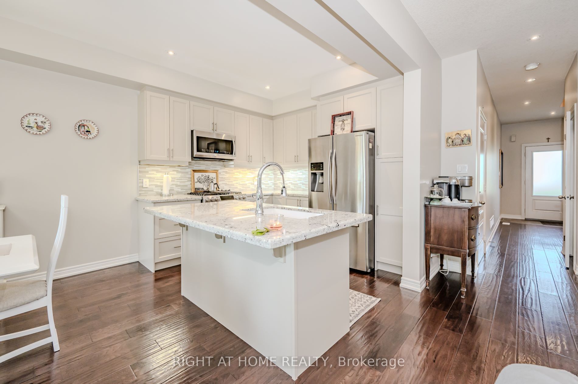 43 Kerman Avenue #9