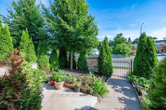 43 Kerman Avenue #9
