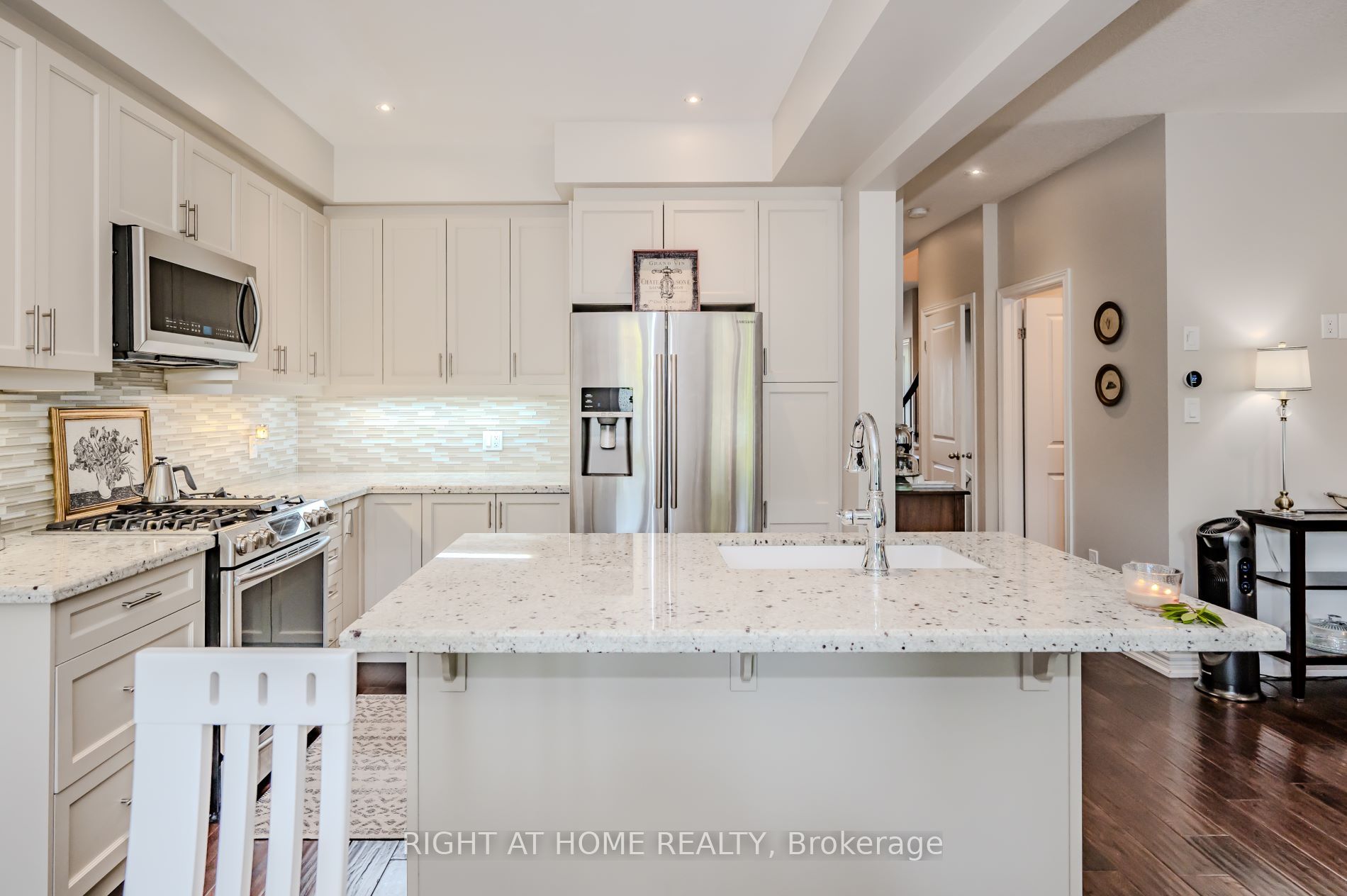 43 Kerman Avenue #9