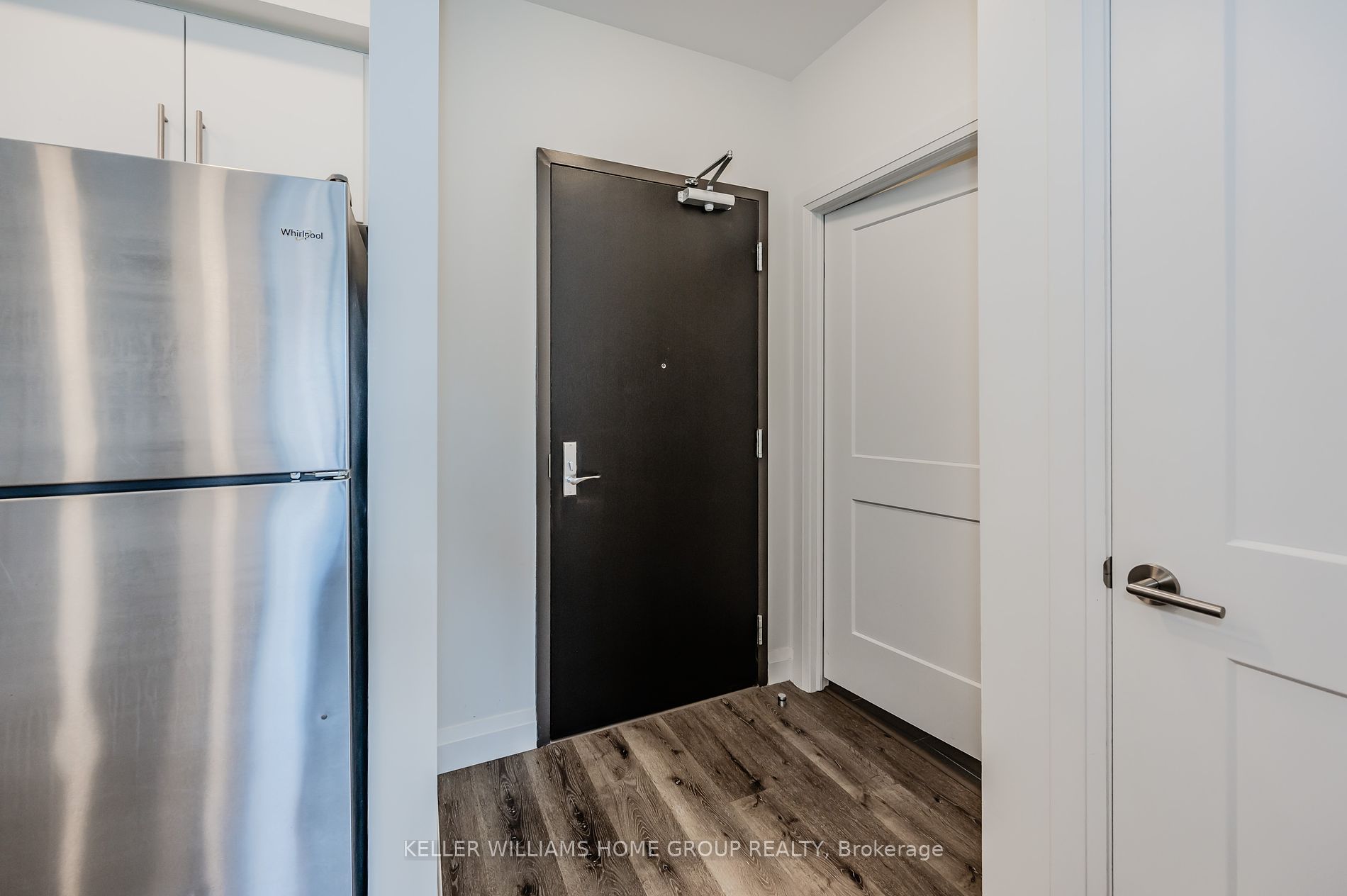 Undisclosed Address, #102