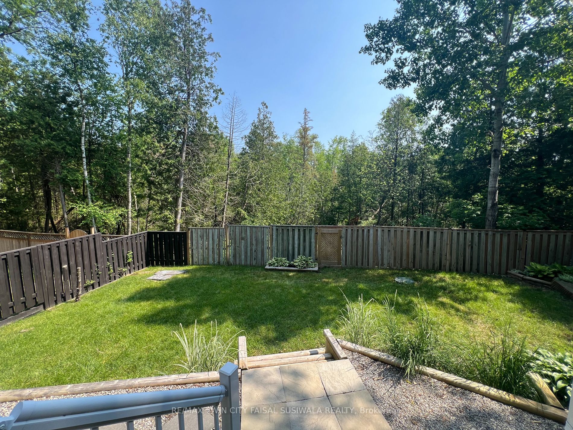 1085 10th Concession Rd W, #36