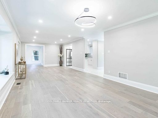 248 Robina Rd