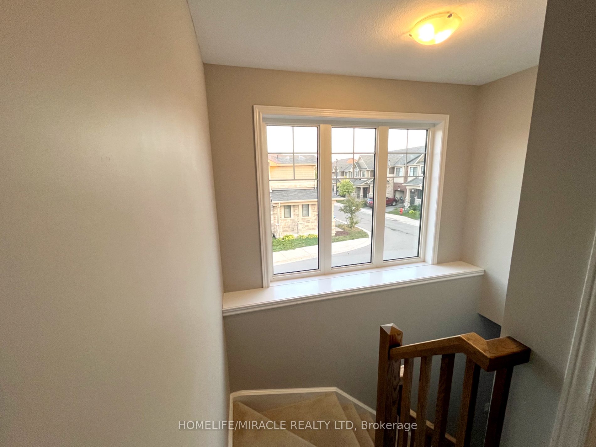 1890 Rymal Rd E, #166
