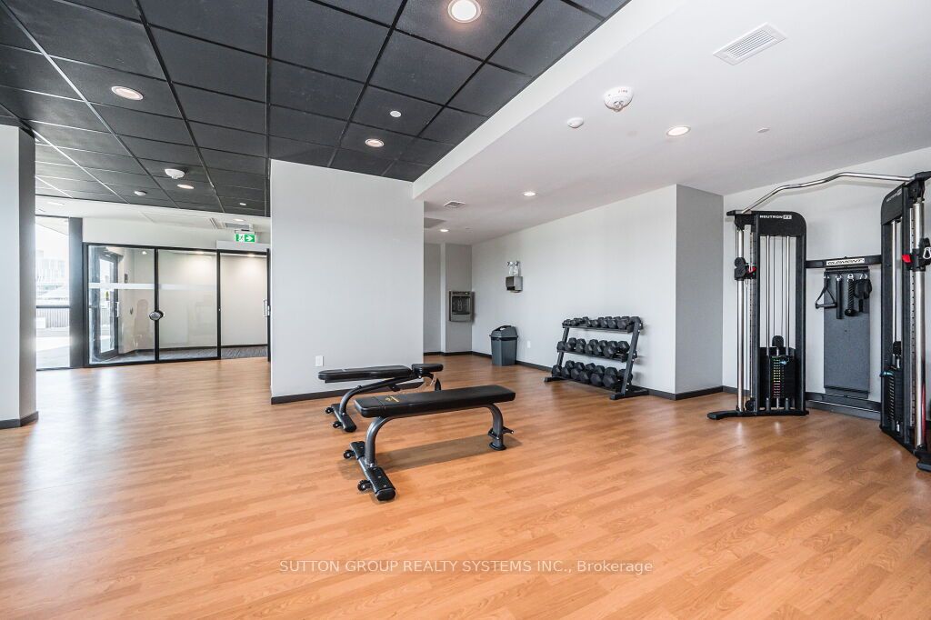 108 Garment St, #404