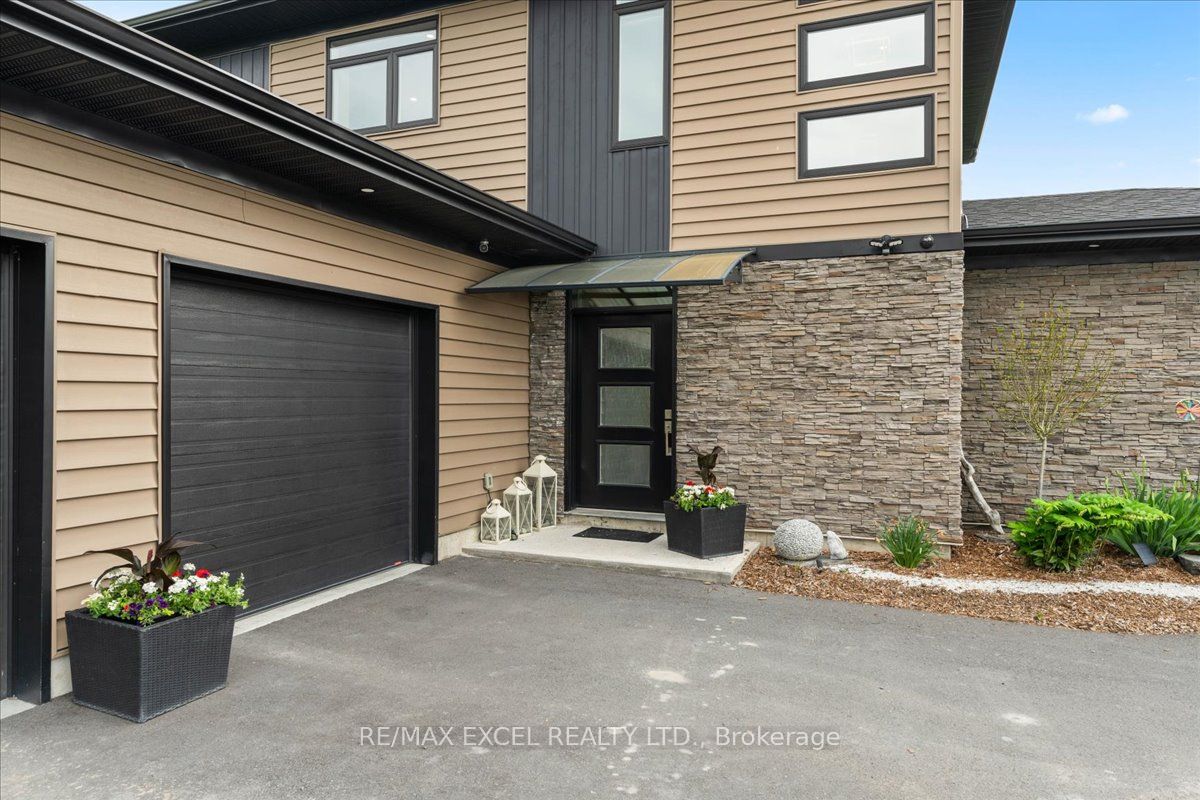 108 Foster Road