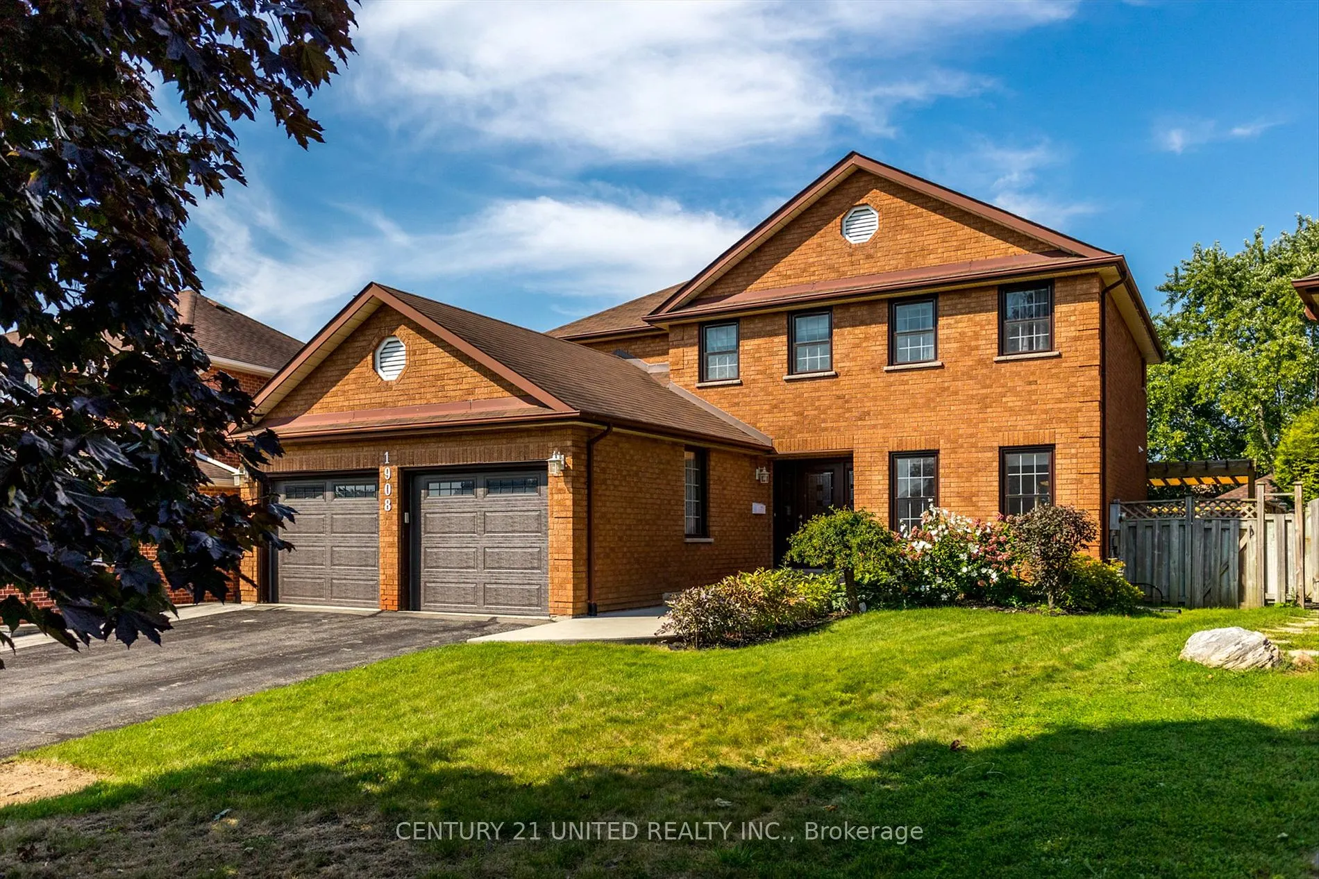 1908 Mapleridge Dr