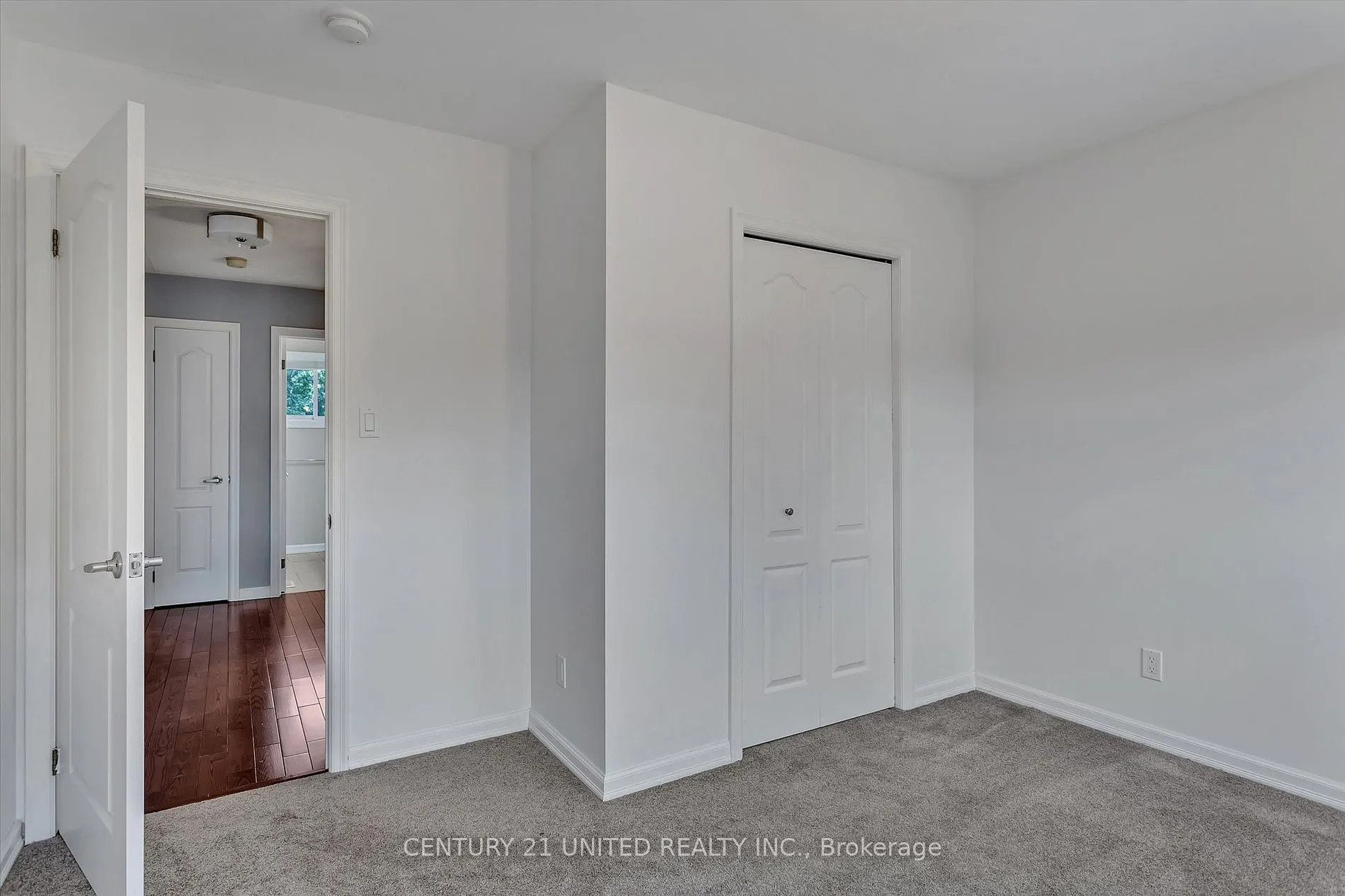 1908 Mapleridge Dr