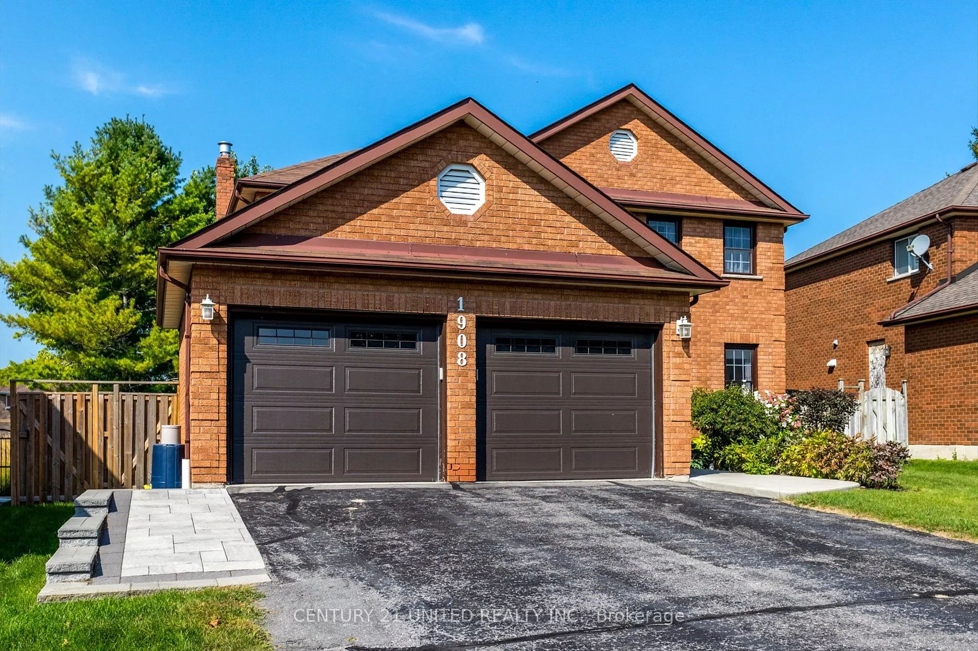 1908 Mapleridge Dr