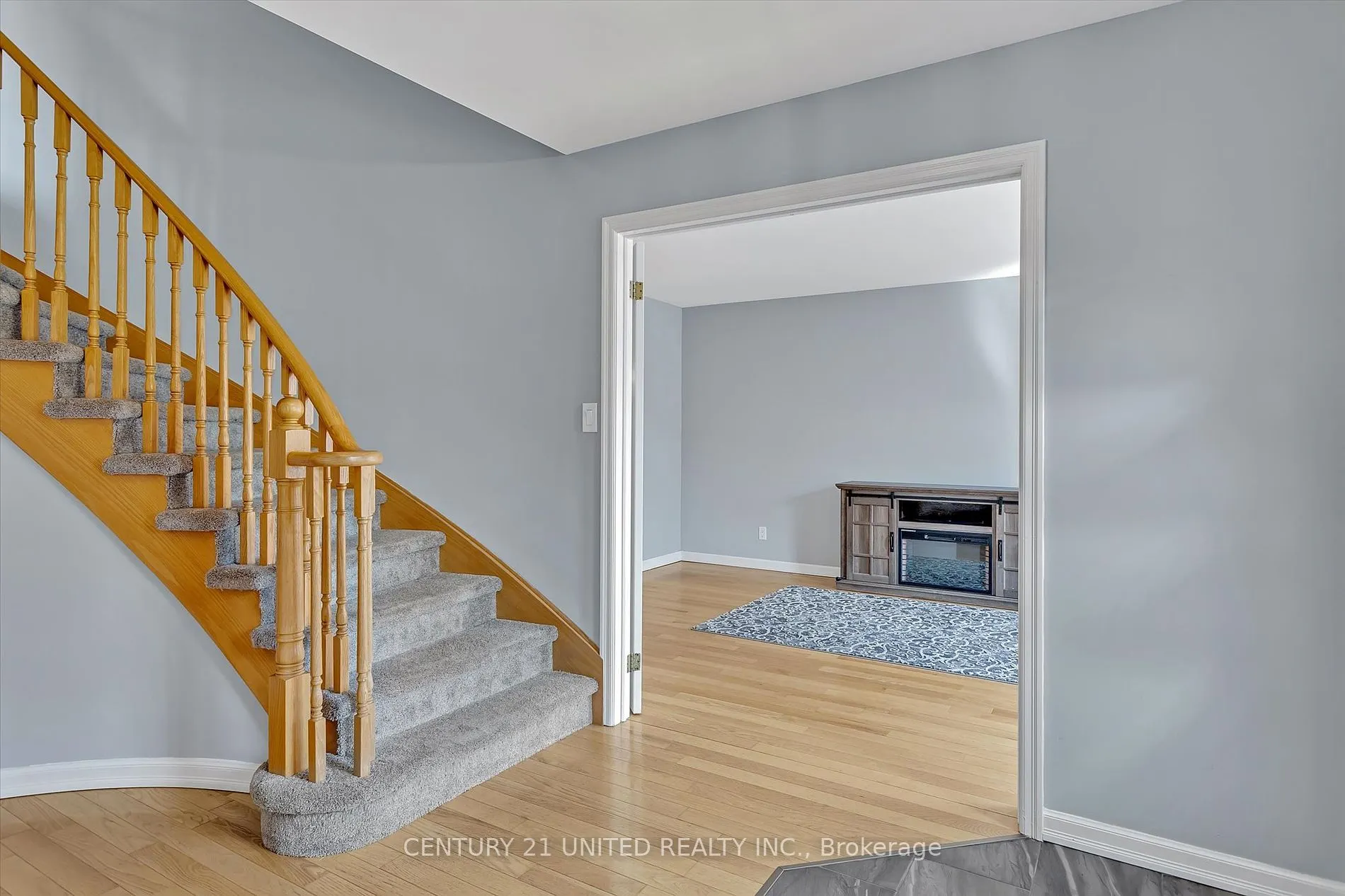 1908 Mapleridge Dr