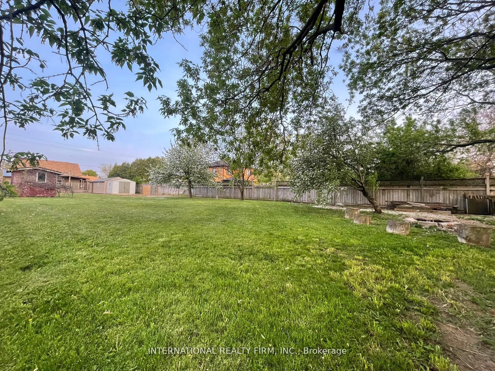 235 MILLEN Rd
