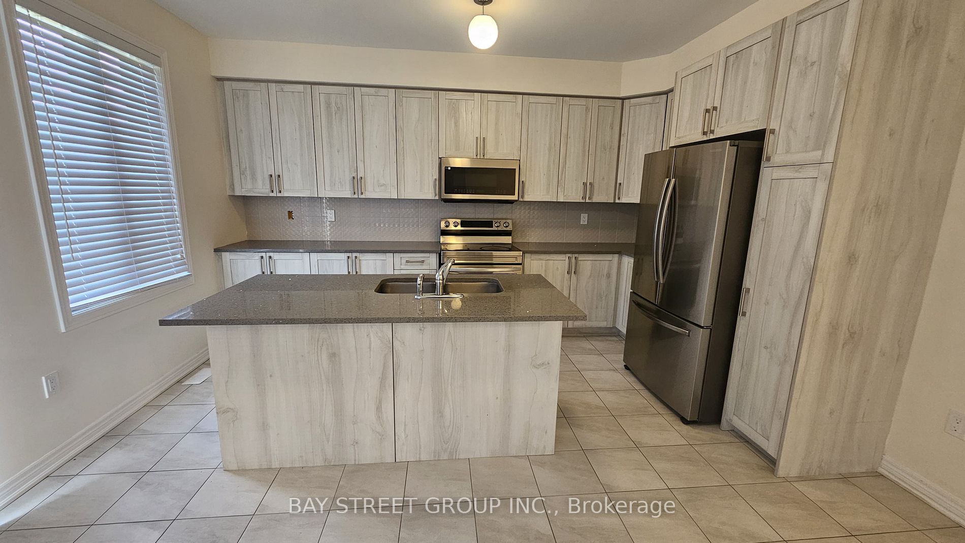 636 Lemay Grve